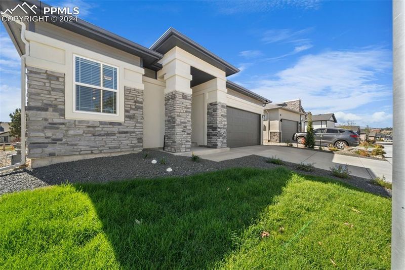 6521 Vistancia Ave, Colorado Springs, CO 80922