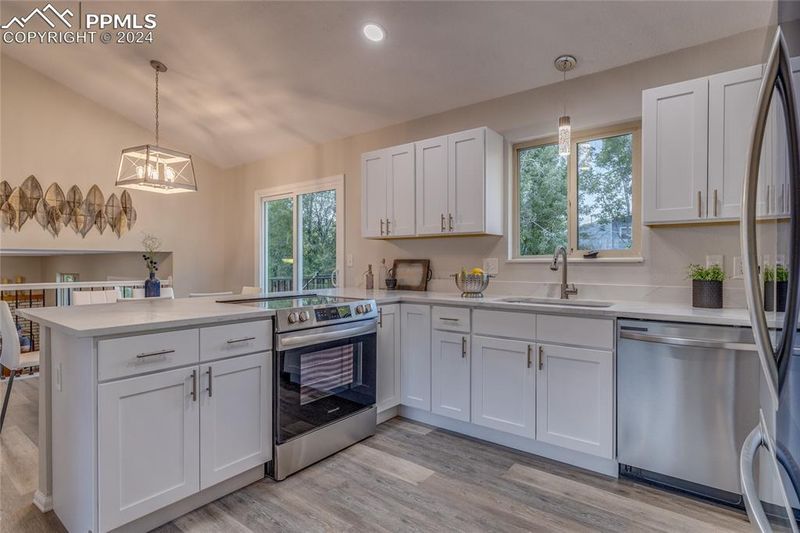 6525 Dublin Cir, Colorado Springs, CO 80918