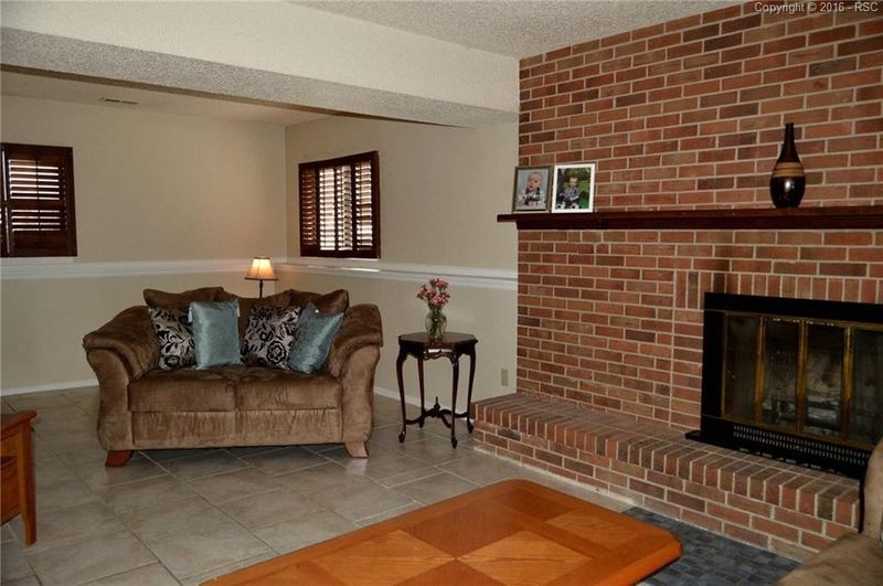 6526 Charter Dr, Colorado Springs, CO 80918