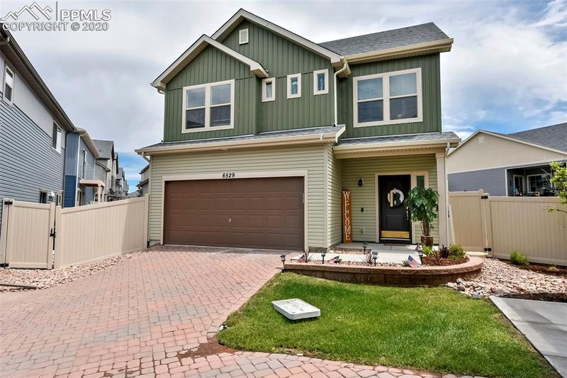 6529 Shadow Star Dr, Colorado Springs, CO 80927