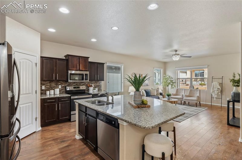 6531 Mission Bend Way, Colorado Springs, CO 80923