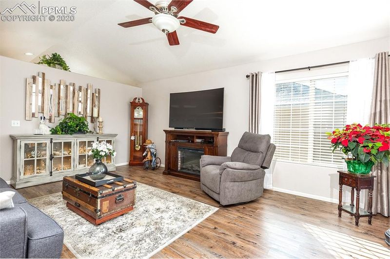 6537 Fowler Dr, Colorado Springs, CO 80923