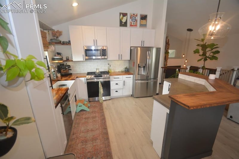 6545 Lindal Dr, Colorado Springs, CO 80915