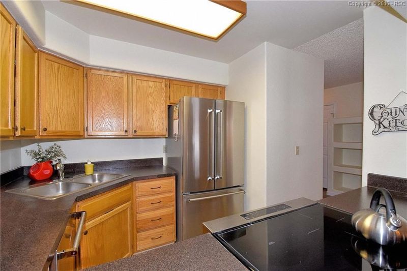 655 Autumn Crest Cir #A, Colorado Springs, CO 80919
