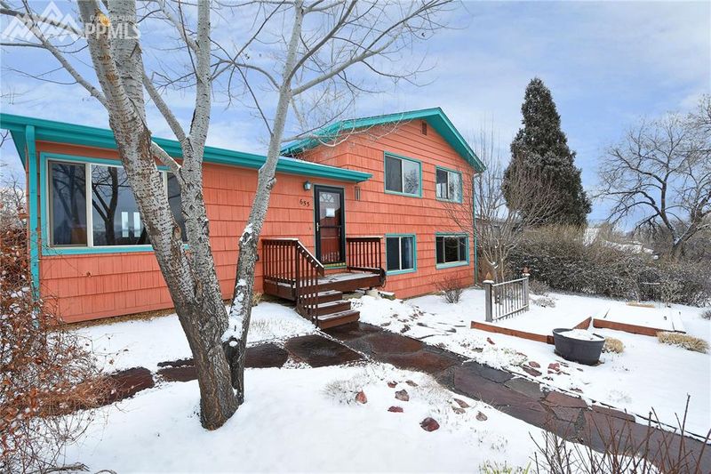 655 Manitou Blvd, Colorado Springs, CO 80904