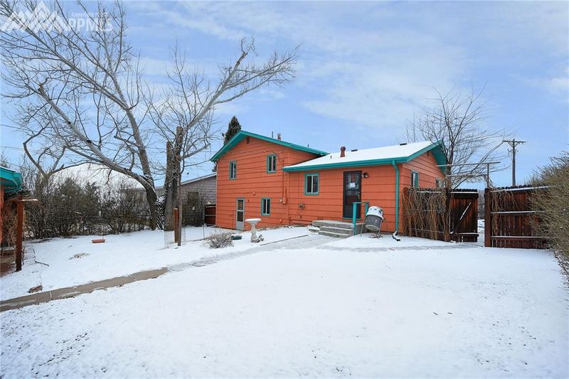 655 Manitou Blvd, Colorado Springs, CO 80904