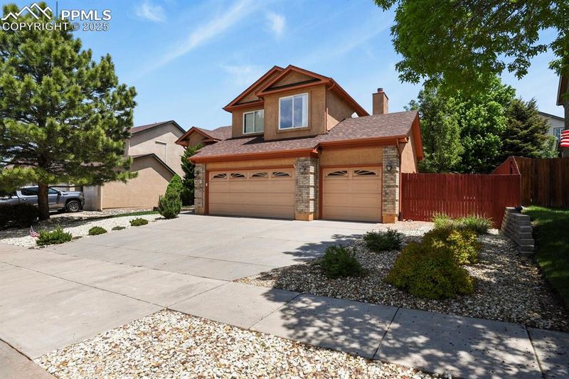 6557 Many Moon Dr, Colorado Springs, CO 80923