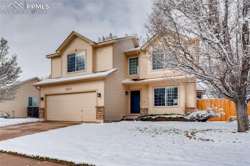 656 Golden Eagle Dr, Colorado Springs, CO 80916