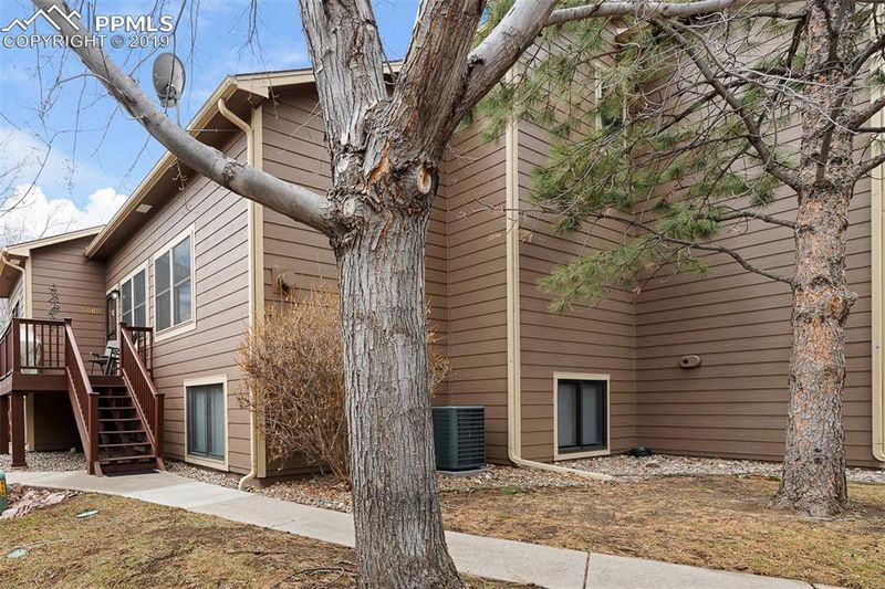 6562 Foxdale Cir, Colorado Springs, CO 80919