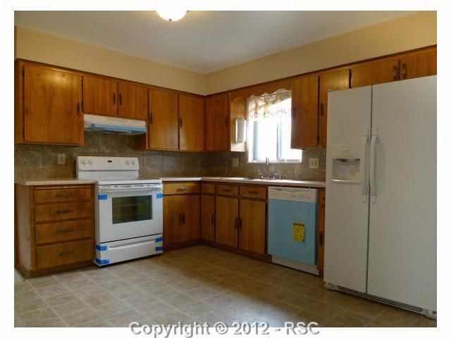 6570 Brook Park Dr, Colorado Springs, CO 80918