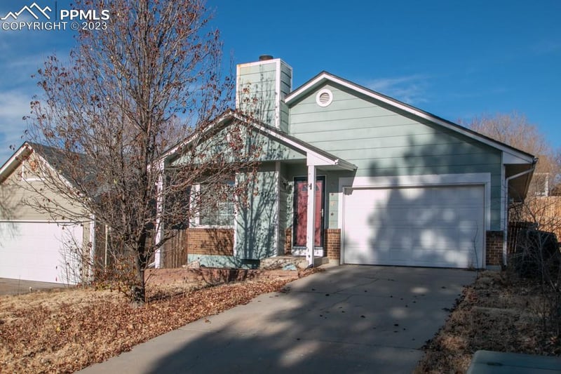 6570 Lonsdale Dr, Colorado Springs, CO 80915