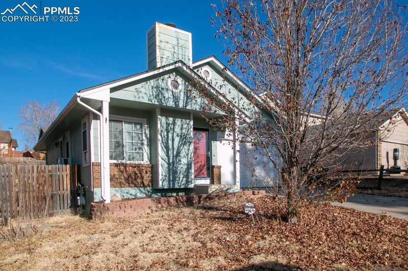 6570 Lonsdale Dr, Colorado Springs, CO 80915