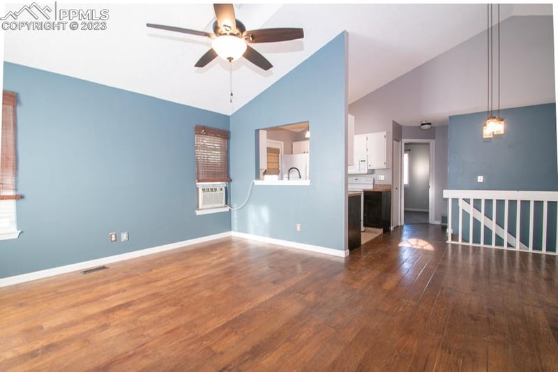 6570 Lonsdale Dr, Colorado Springs, CO 80915