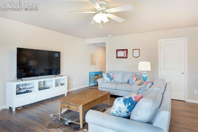 6572 Gelbvieh Rd, Peyton, CO 80831