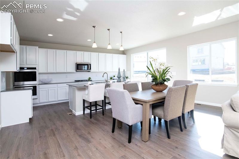 6583 Merrimack Dr, Castle Pines, CO 80108