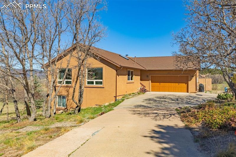 660 Harness Rd, Monument, CO 80132