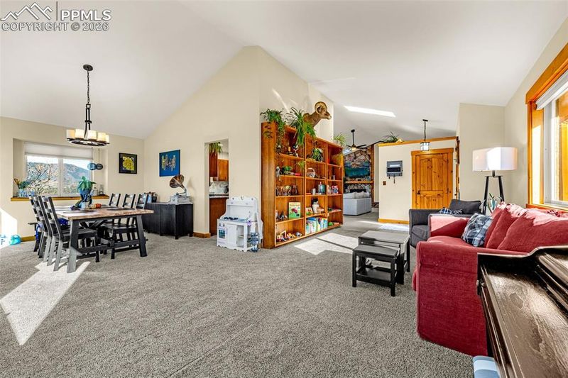 660 Harness Rd, Monument, CO 80132