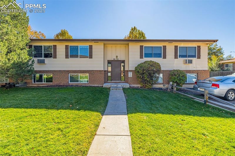 6602 Dublin Loop #1, Colorado Springs, CO 80918