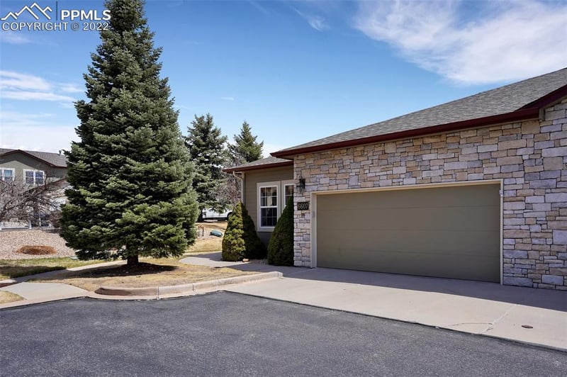6607 Range Overlook Hts, Colorado Springs, CO 80922