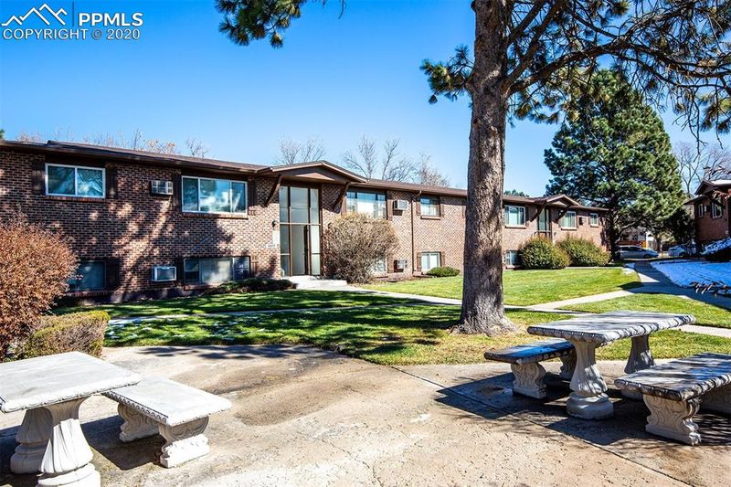 6613 W Dublin Loop #2, Colorado Springs, CO 80918