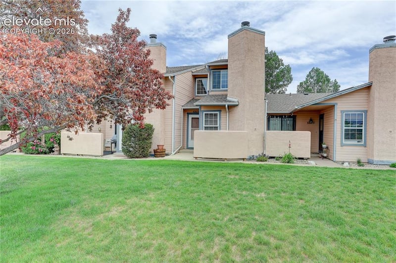 6614 Bobtail Dr, Colorado Springs, CO 80911