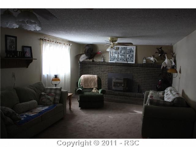 6615 Rolling View Dr, Colorado Springs, CO 80925