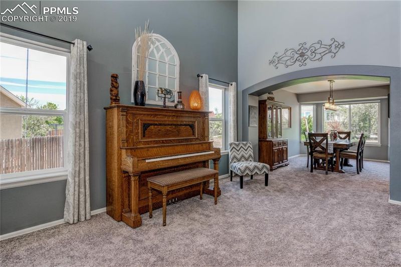 6617 Whistle Bay Dr, Colorado Springs, CO 80923