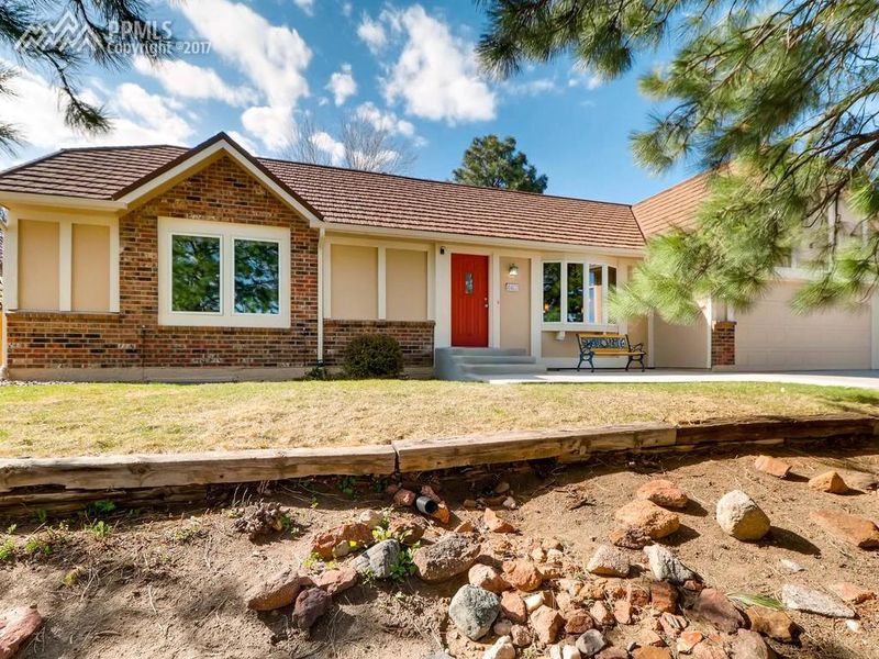 662 S Grey Eagle Cir, Colorado Springs, CO 80919