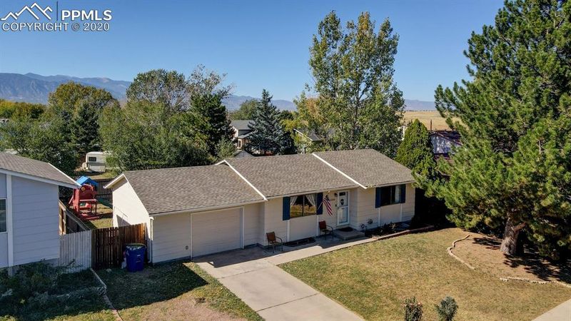 6620 Brook Forest Dr, Colorado Springs, CO 80911
