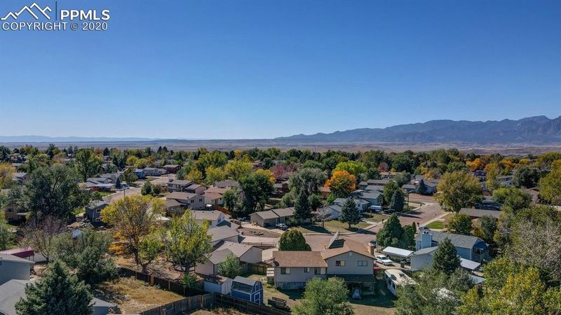 6620 Brook Forest Dr, Colorado Springs, CO 80911