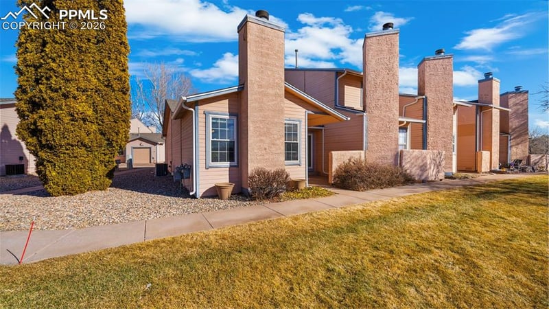 6626 Bobtail Dr, Colorado Springs, CO 80911