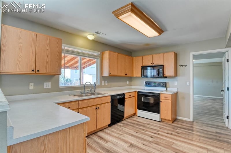 6628 Cache Dr, Colorado Springs, CO 80923 | MLS# 3266125 | Great ...