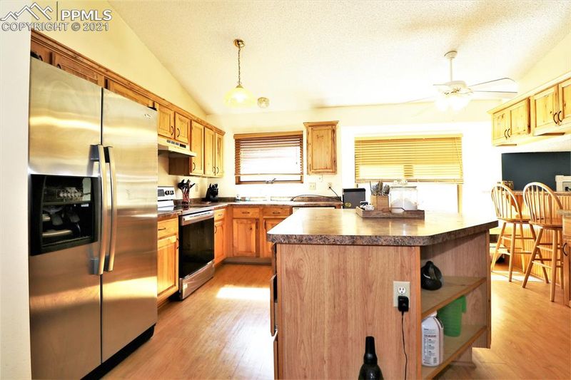 6630 Northwind Dr, Colorado Springs, CO 80918