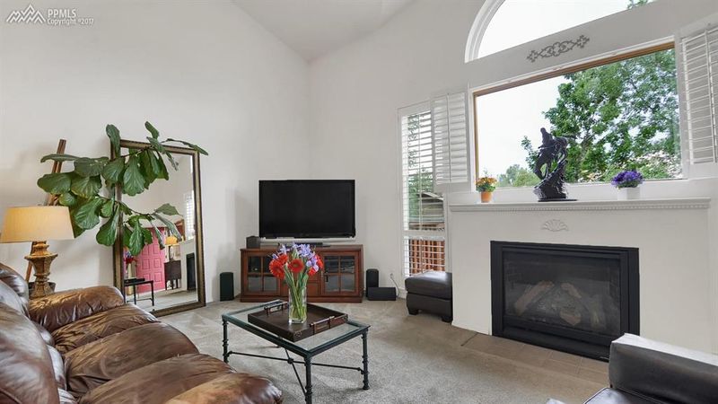 6631 Foxdale Cir, Colorado Springs, CO 80919