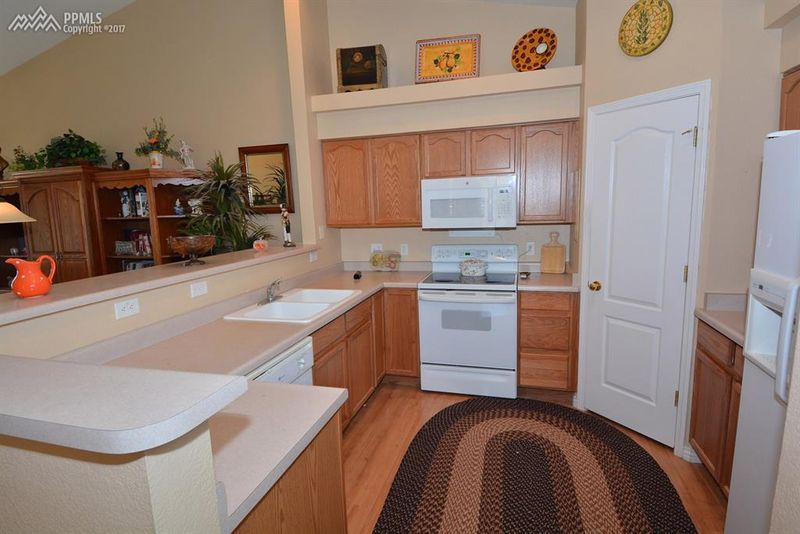 6632 Range Overlook Hts, Colorado Springs, CO 80922