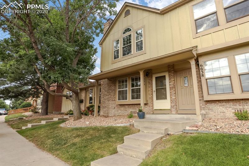 6636 Overland Dr, Colorado Springs, CO 80919
