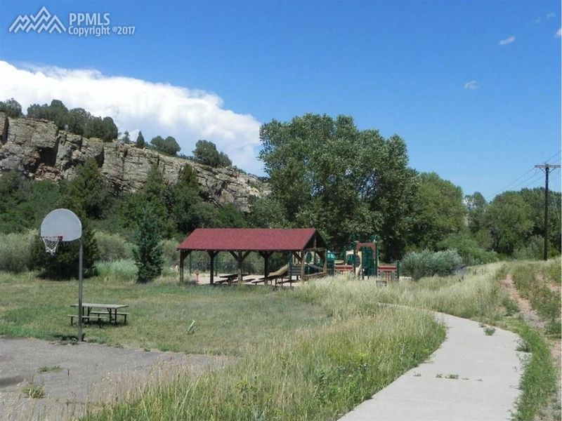 6639 Bear Ct, Larkspur, CO 80118