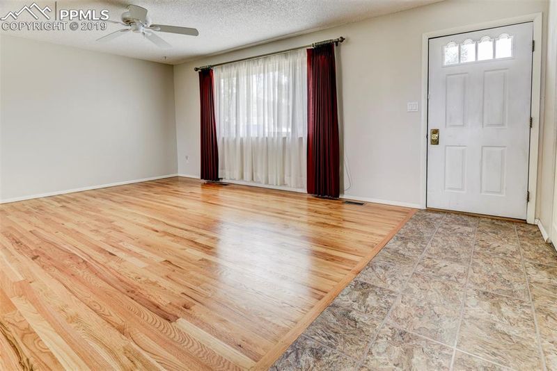 6640 Defoe Pl, Colorado Springs, CO 80911