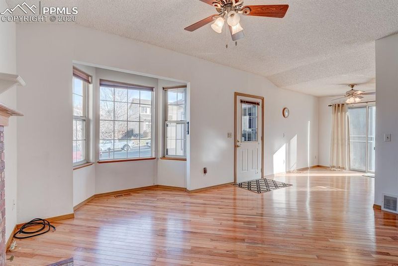 6640 Glade Park Dr, Colorado Springs, CO 80918