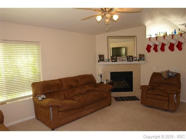 6644 Harvey Ln, Colorado Springs, CO 80923