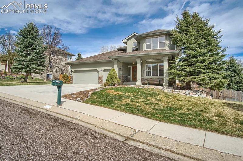 6645 Sky Hawk Ct, Colorado Springs, CO 80919