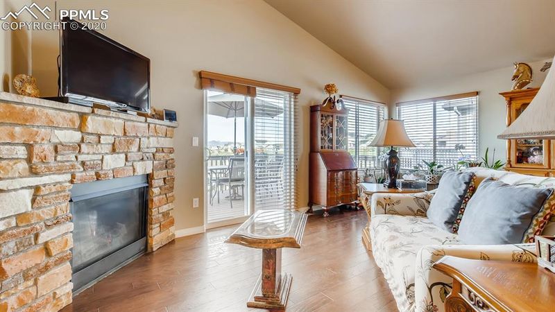 6650 Van Winkle Dr, Colorado Springs, CO 80923