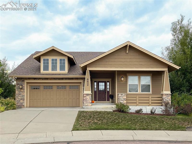 6652 Big Leaf Ln, Colorado Springs, CO 80927