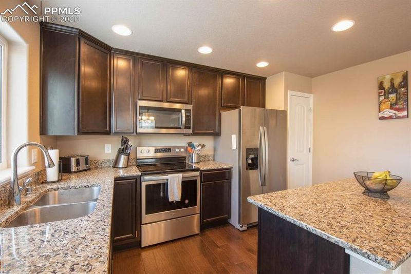 6652 Galpin Dr, Colorado Springs, CO 80925