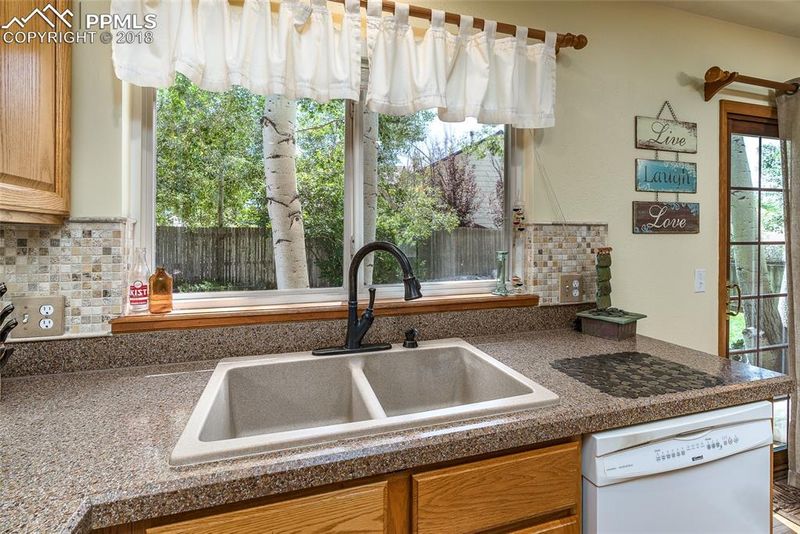 6655 Holt Dr, Colorado Springs, CO 80922