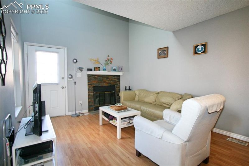 6657 Bobtail Dr, Colorado Springs, CO 80911