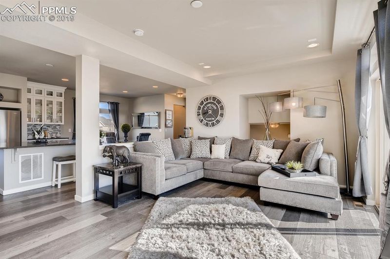 6657 Shadow Star Dr, Colorado Springs, CO 80927