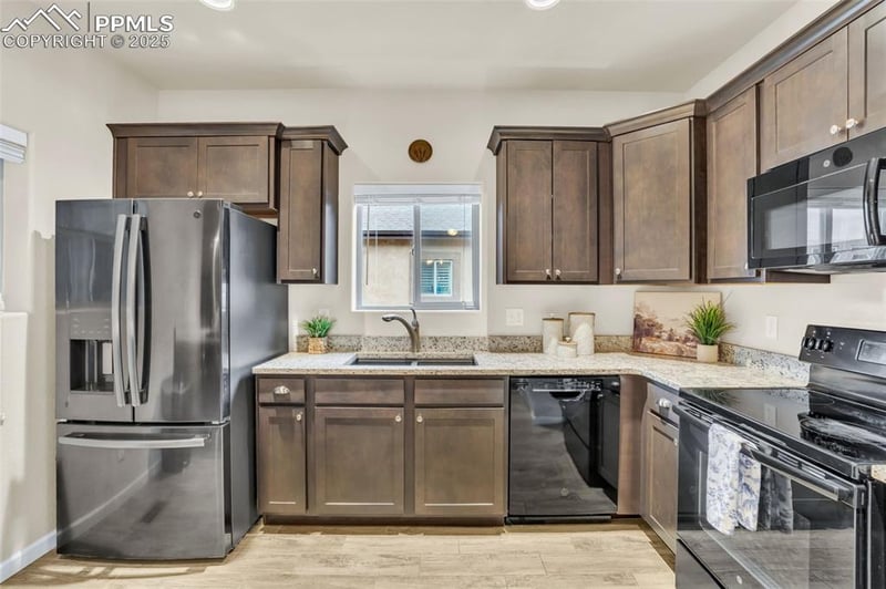 6658 Folsom Hts, Colorado Springs, CO 80923