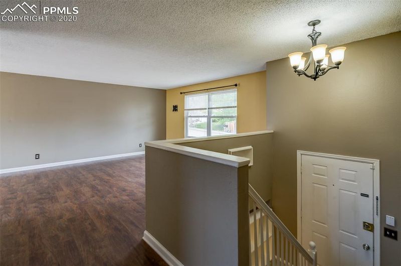 6661 Flintridge Dr, Colorado Springs, CO 80918