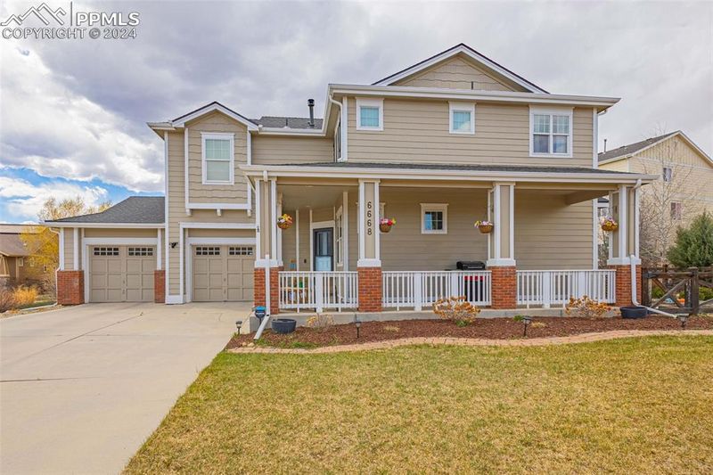 6668 Big Leaf Ln, Colorado Springs, CO 80927
